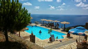 12032581_906570942744652_1895781020_n